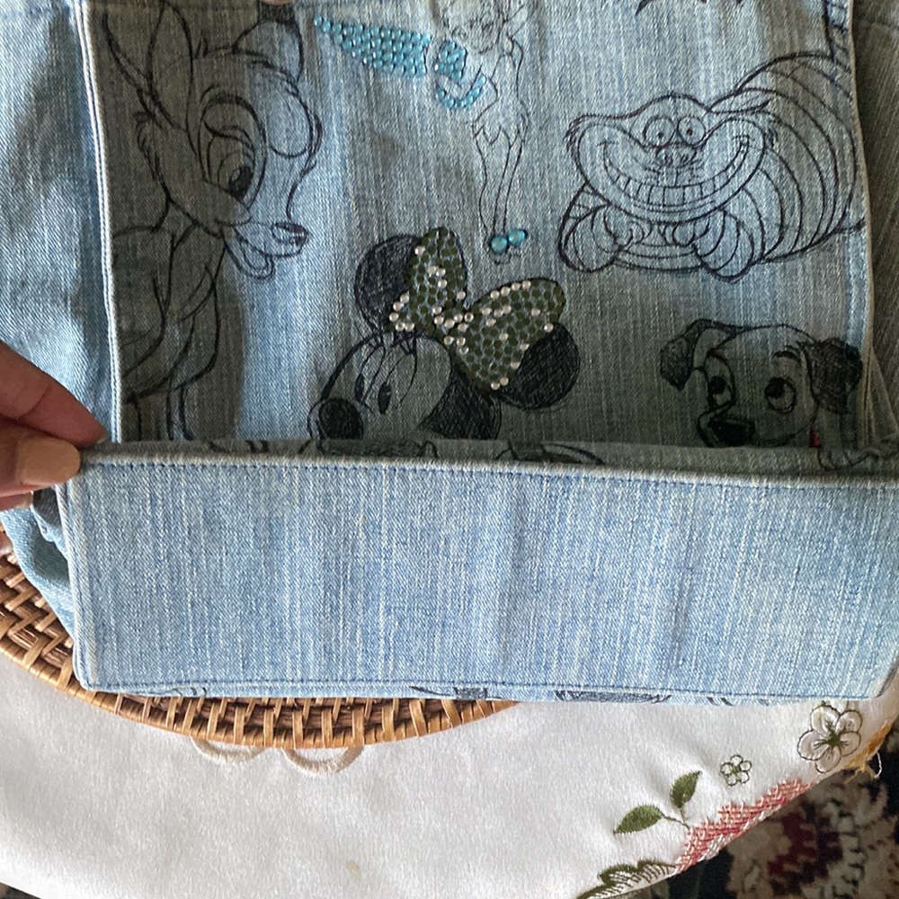 🌻SALE🌻VINTAGE , RARE Disney Denim Tote - Picture 7 of 13